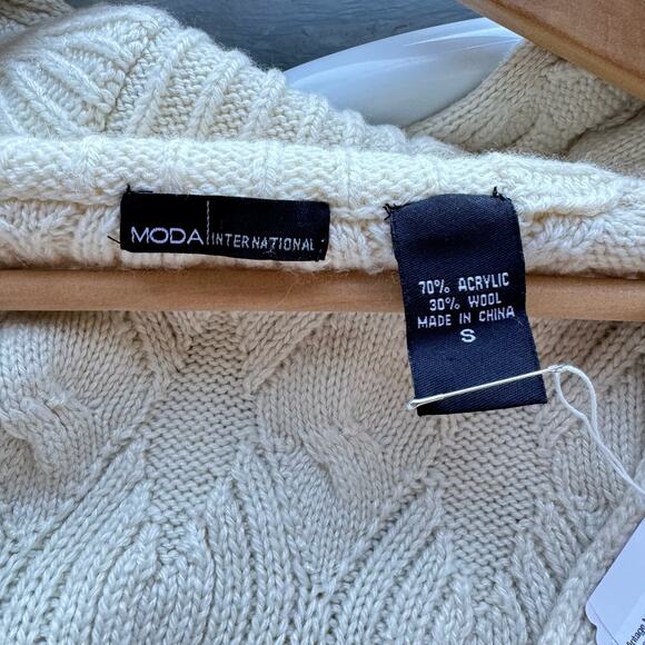 Vintage MODA INTERNATIONAL Textured Wool-Blend Bell-Sleeve Knit Sweater - Picture 9 of 9